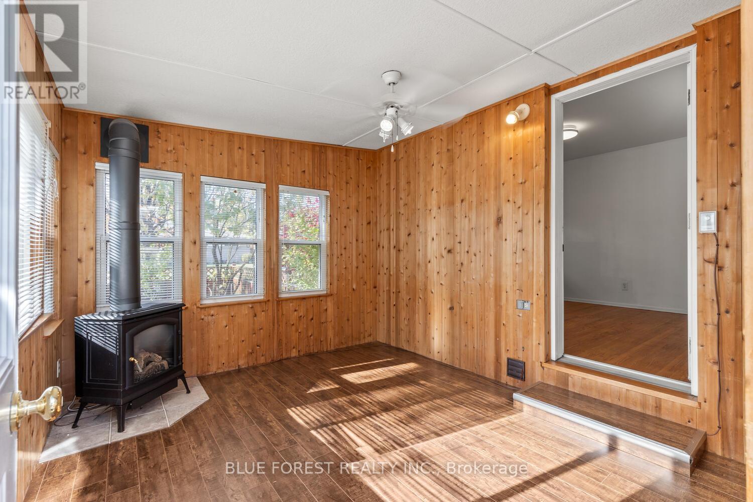 106 Laurentian Drive N, London East (East O), Ontario  N5W 1P2 - Photo 22 - X12501784