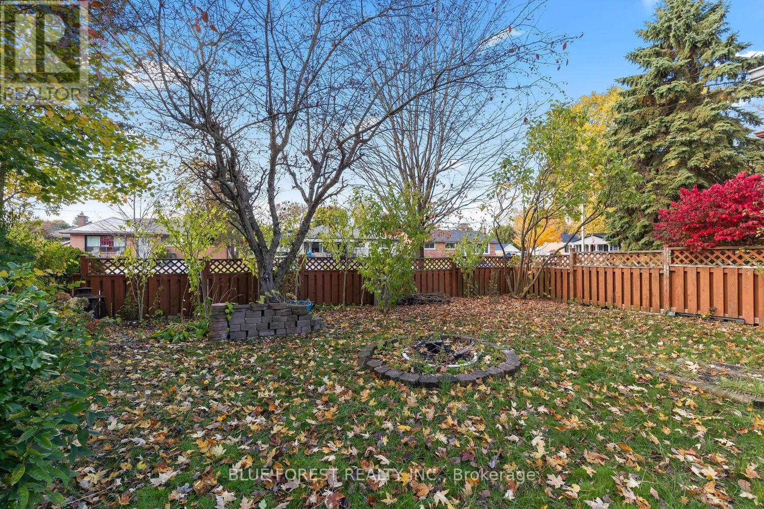 106 Laurentian Drive N, London East (East O), Ontario  N5W 1P2 - Photo 43 - X12501784