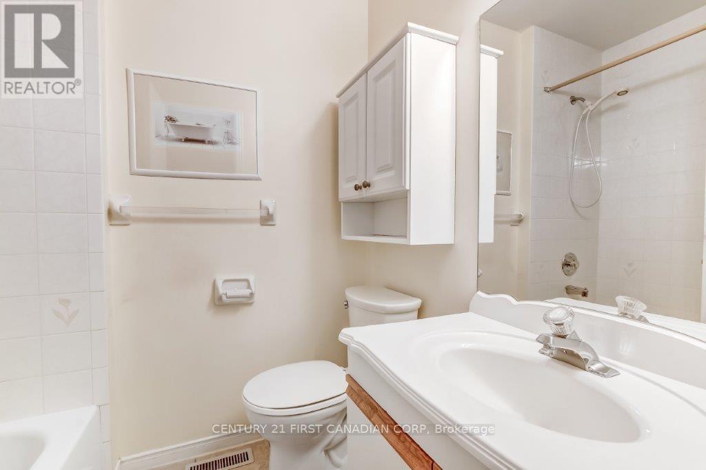 17 - 825 Shelborne Street, London South, Ontario  N5Z 5B7 - Photo 11 - X12501806