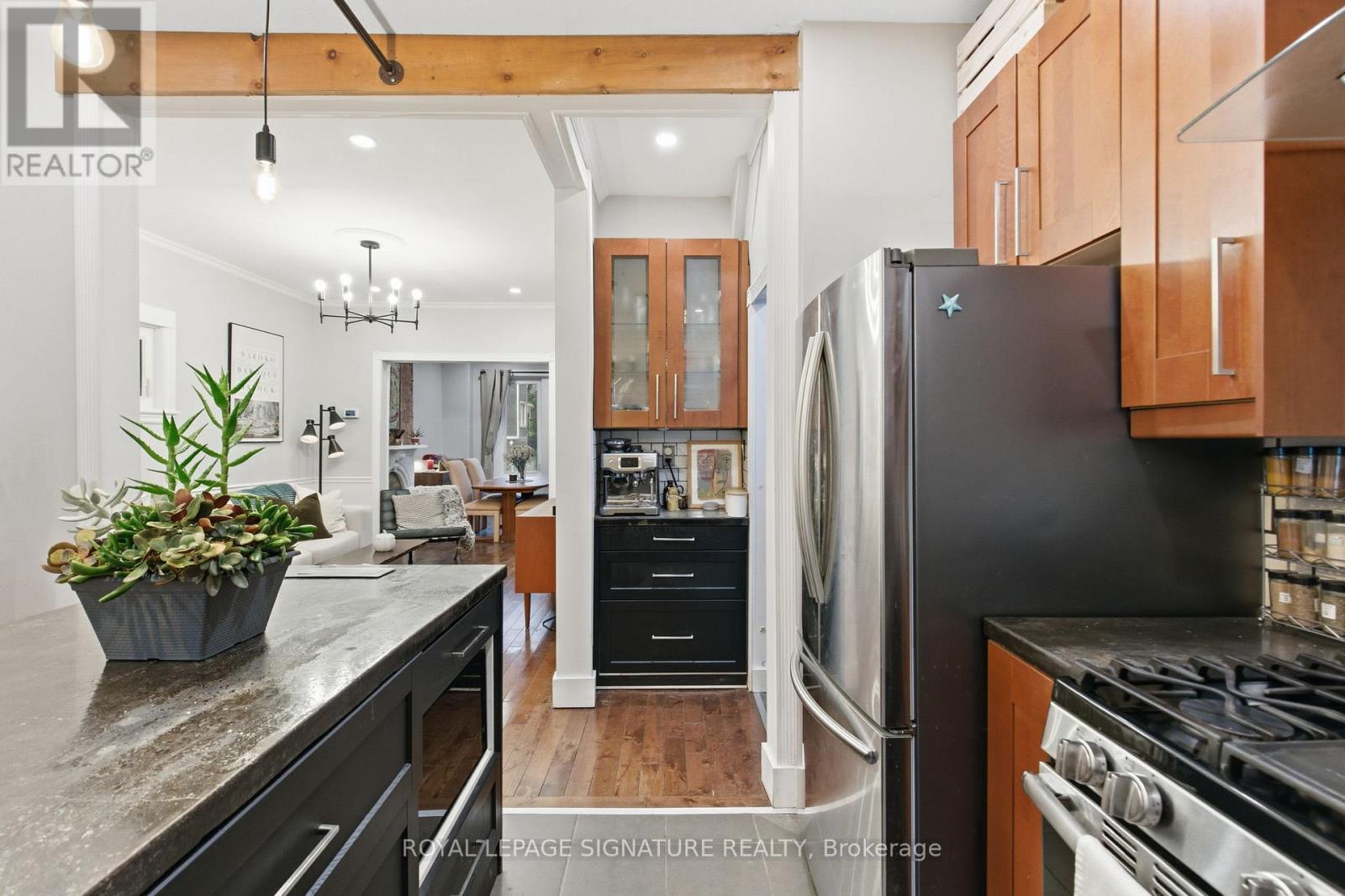 191 Burris Street, Hamilton, Ontario  L8M 2J7 - Photo 16 - X12501614