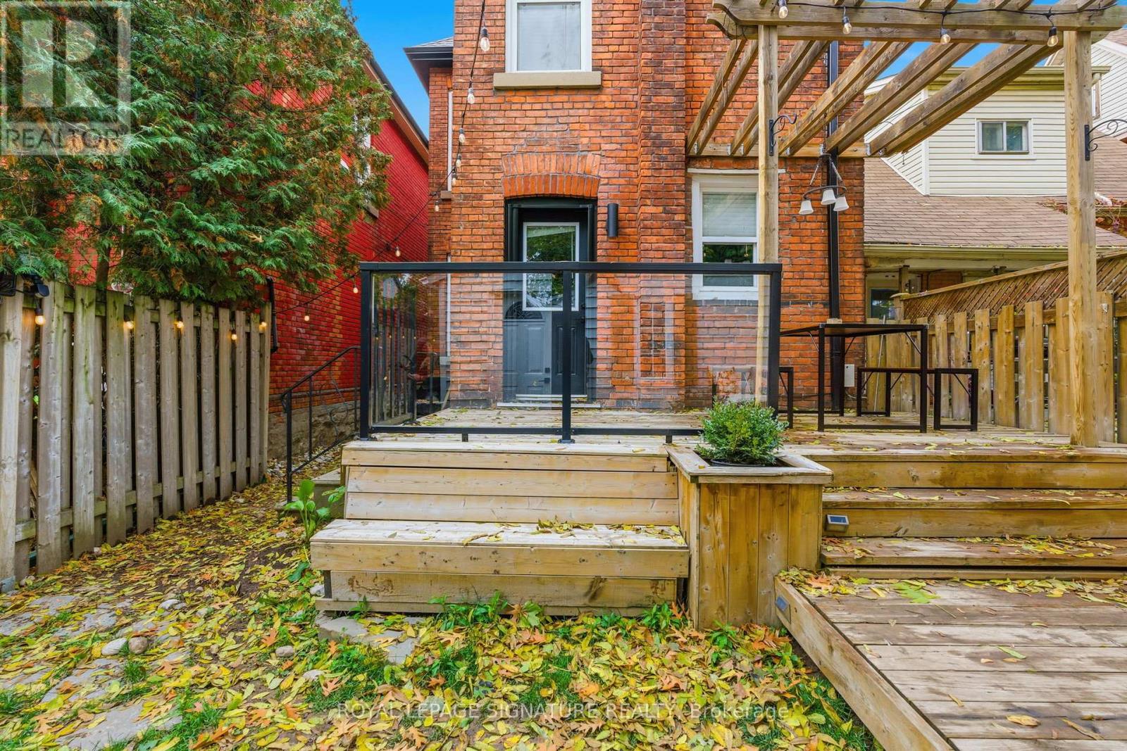 191 Burris Street, Hamilton, Ontario  L8M 2J7 - Photo 35 - X12501614