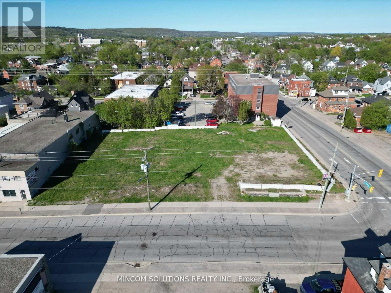 366 MCINTYRE STREET E, North Bay, Ontario