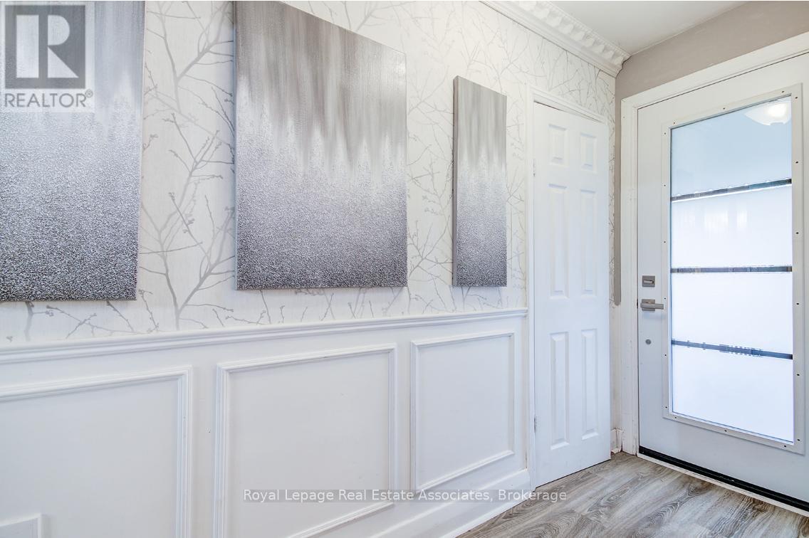 75 Tollgate Road, Brantford, Ontario  N3R 4Z5 - Photo 3 - X12501642