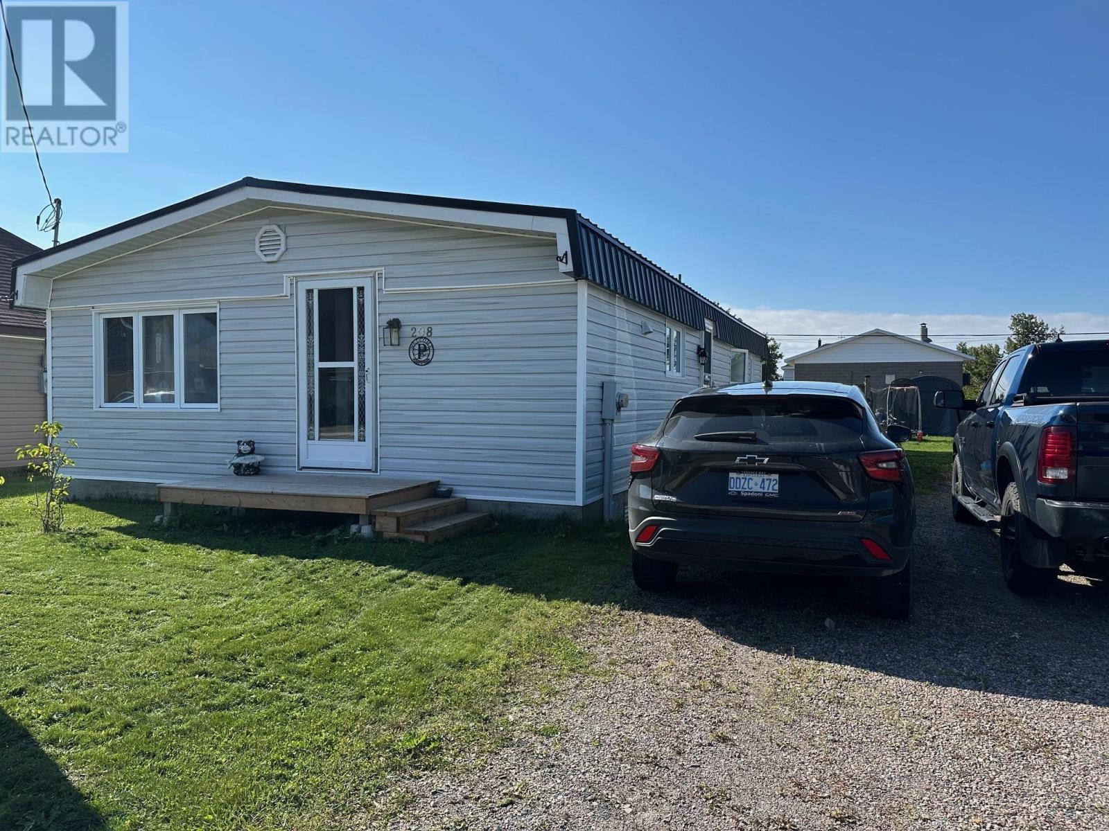 208 Ontario St, Schreiber, Ontario  P0T 2S0 - Photo 1 - TB252929