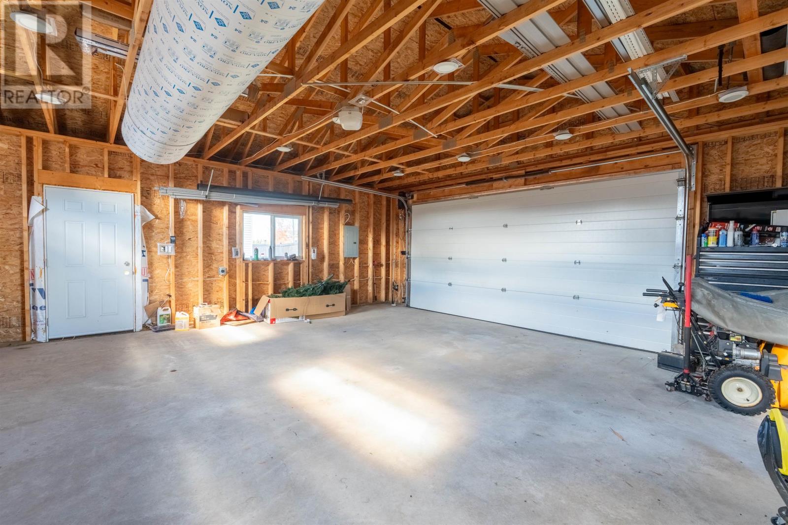 200 Deer Ct, Thunder Bay, Ontario  P7G 6B4 - Photo 49 - TB253177