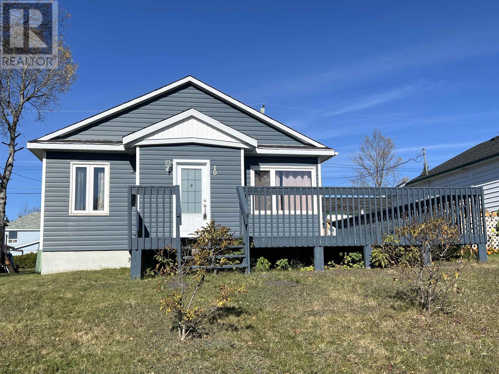 10 Howe St, Marathon, Ontario  P0T 2E0 - Photo 1 - TB253244