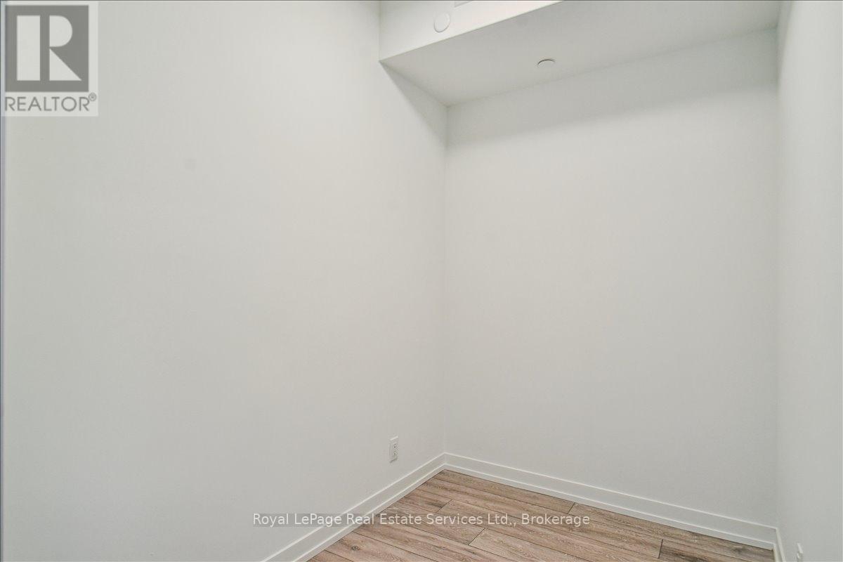 327 - 2020 Bathurst Street, Toronto (Humewood-Cedarvale), Ontario  M5P 0A6 - Photo 13 - C12501742