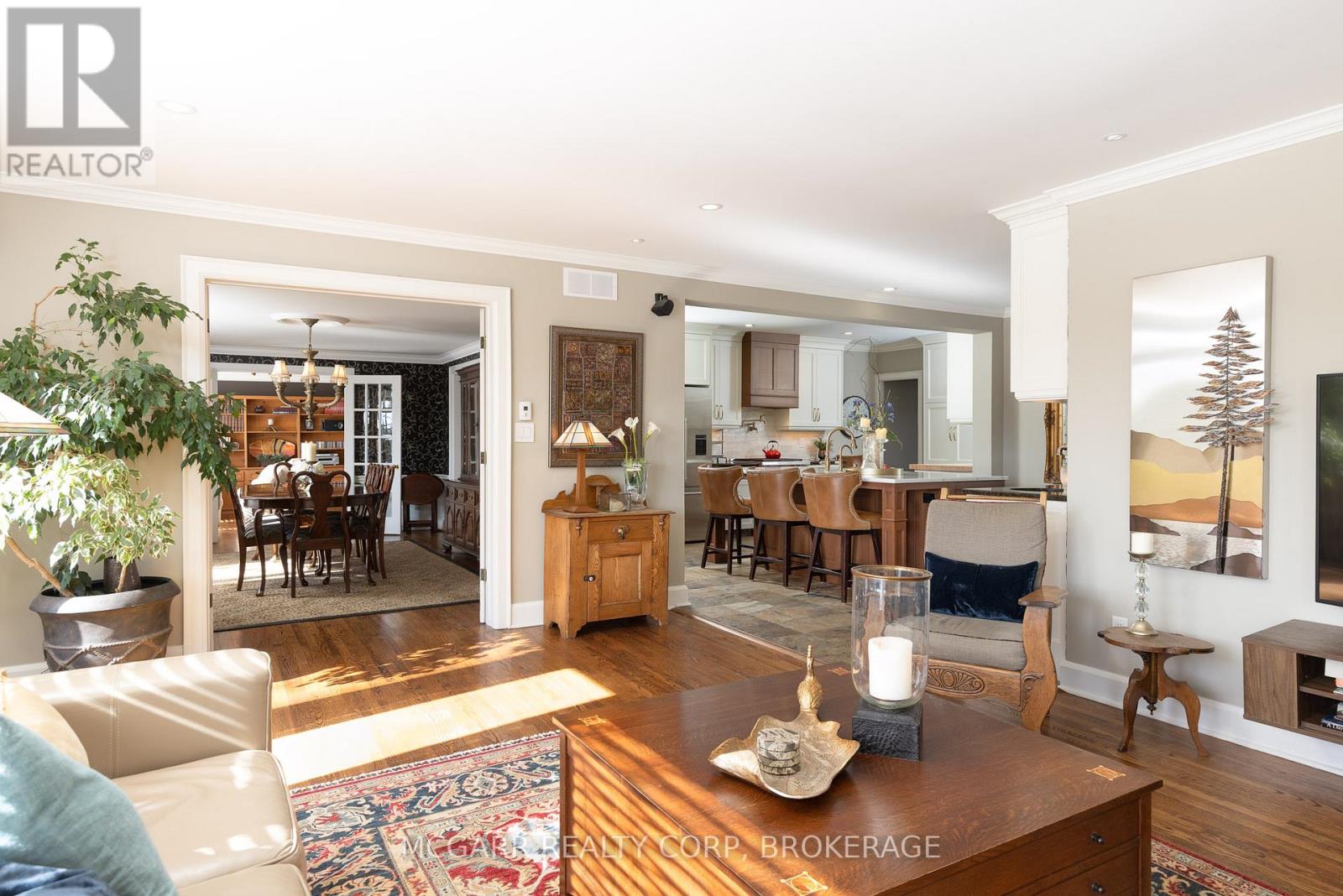 62 Hillcrest Avenue, St. Catharines (Old Glenridge), Ontario  L2R 4Y1 - Photo 12 - X12501684