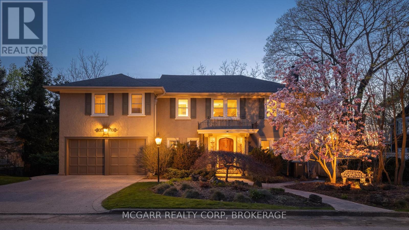 62 Hillcrest Avenue, St. Catharines (Old Glenridge), Ontario  L2R 4Y1 - Photo 2 - X12501684