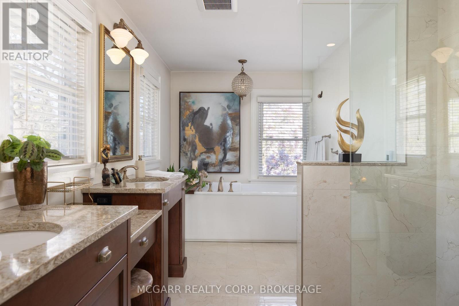 62 Hillcrest Avenue, St. Catharines (Old Glenridge), Ontario  L2R 4Y1 - Photo 20 - X12501684