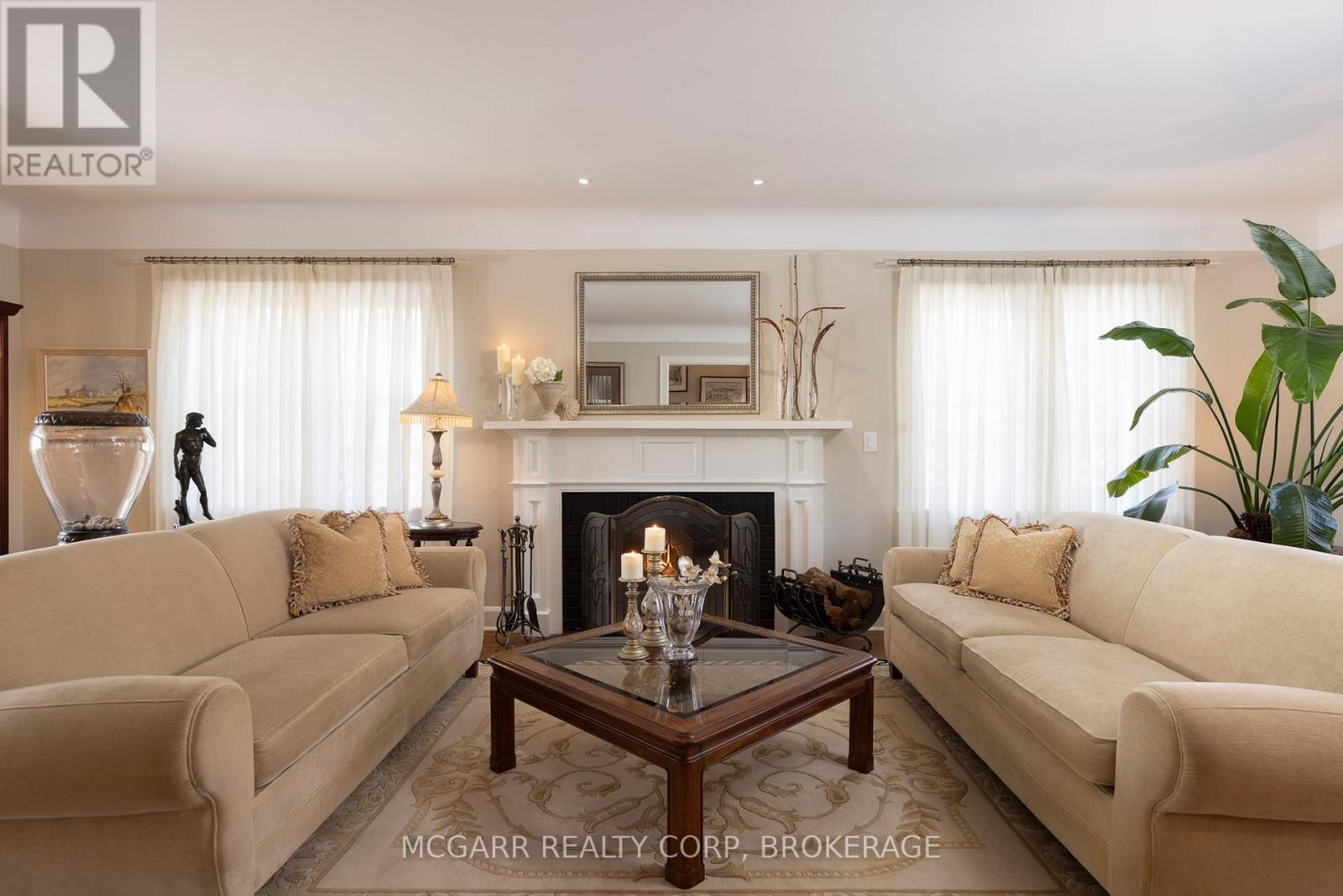 62 Hillcrest Avenue, St. Catharines (Old Glenridge), Ontario  L2R 4Y1 - Photo 5 - X12501684