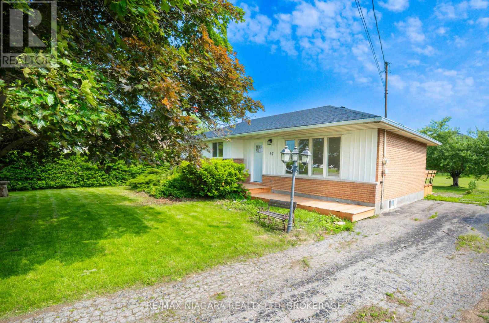 97 KING ST STREET E, haldimand, Ontario