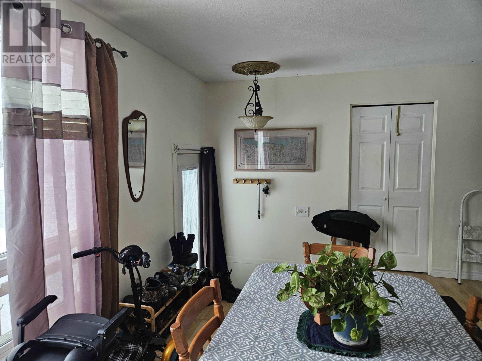 4 Fisher Ave, Manitouwadge, Ontario  P0T 2C0 - Photo 12 - TB250583