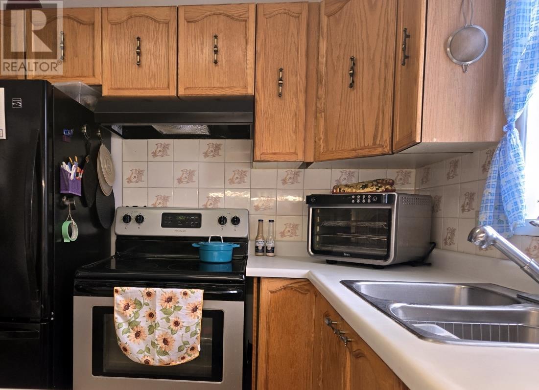 4 Fisher Ave, Manitouwadge, Ontario  P0T 2C0 - Photo 15 - TB250583