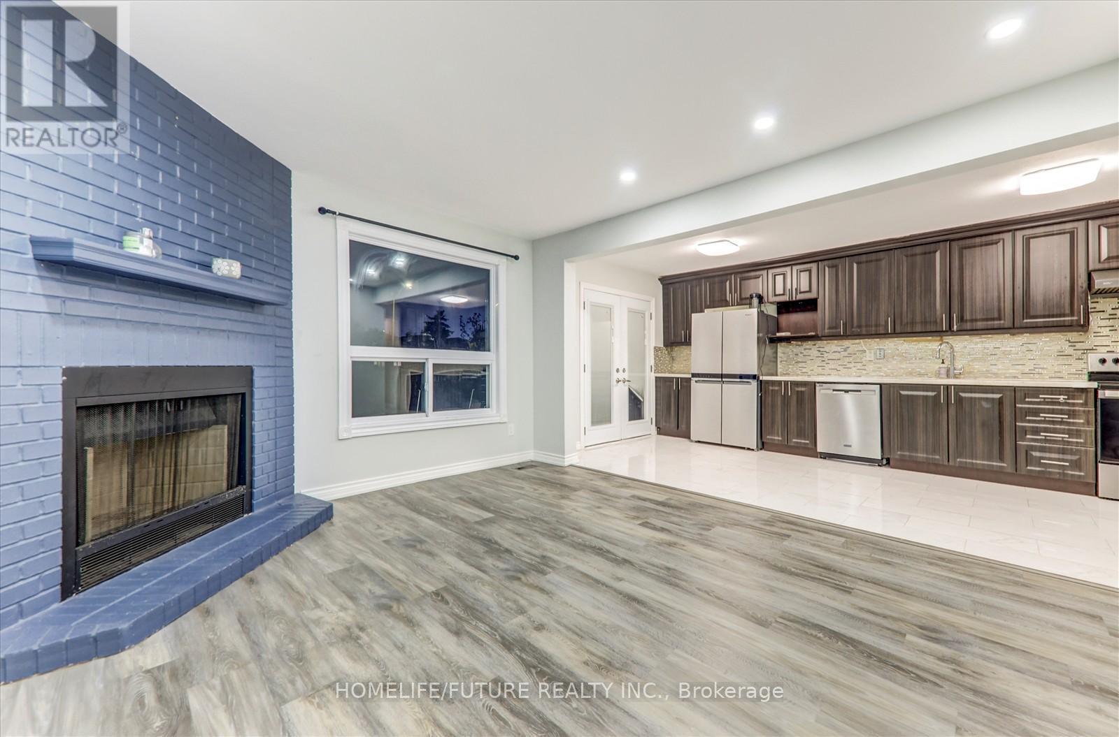 96 Mary Pearson Drive, Markham, Ontario  L3S 2Y5 - Photo 6 - N12489048