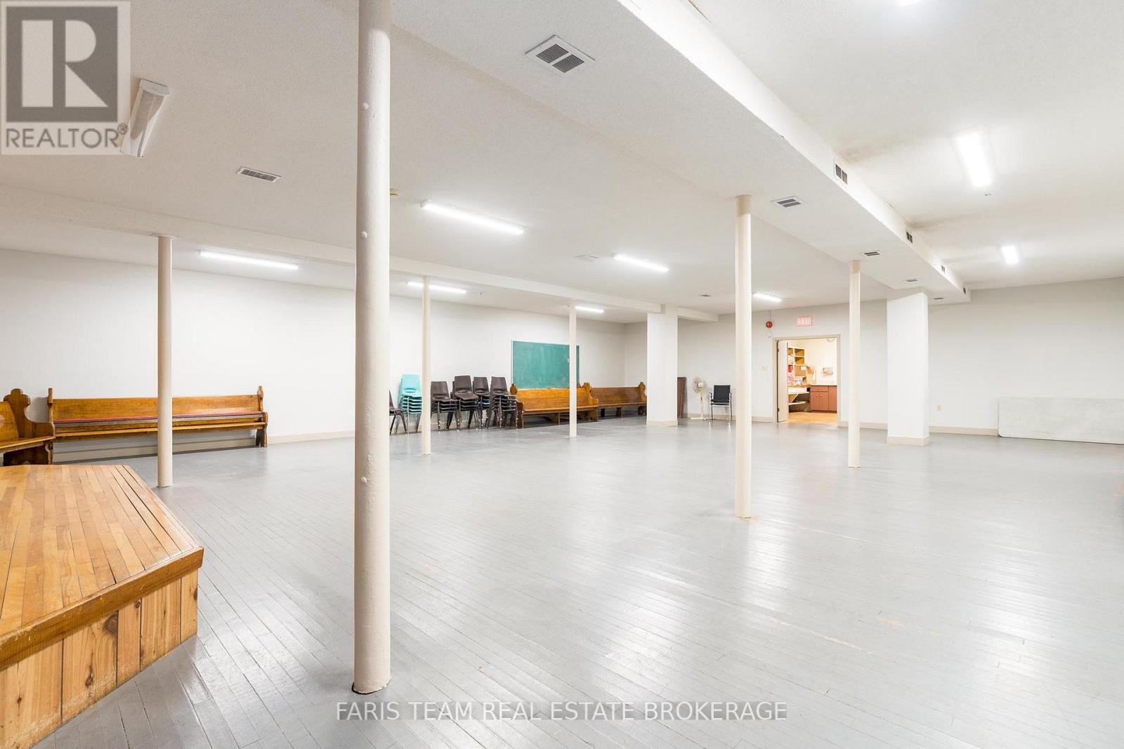 58 Peter Street N, Orillia, Ontario  L3V 4Y7 - Photo 27 - S12359904