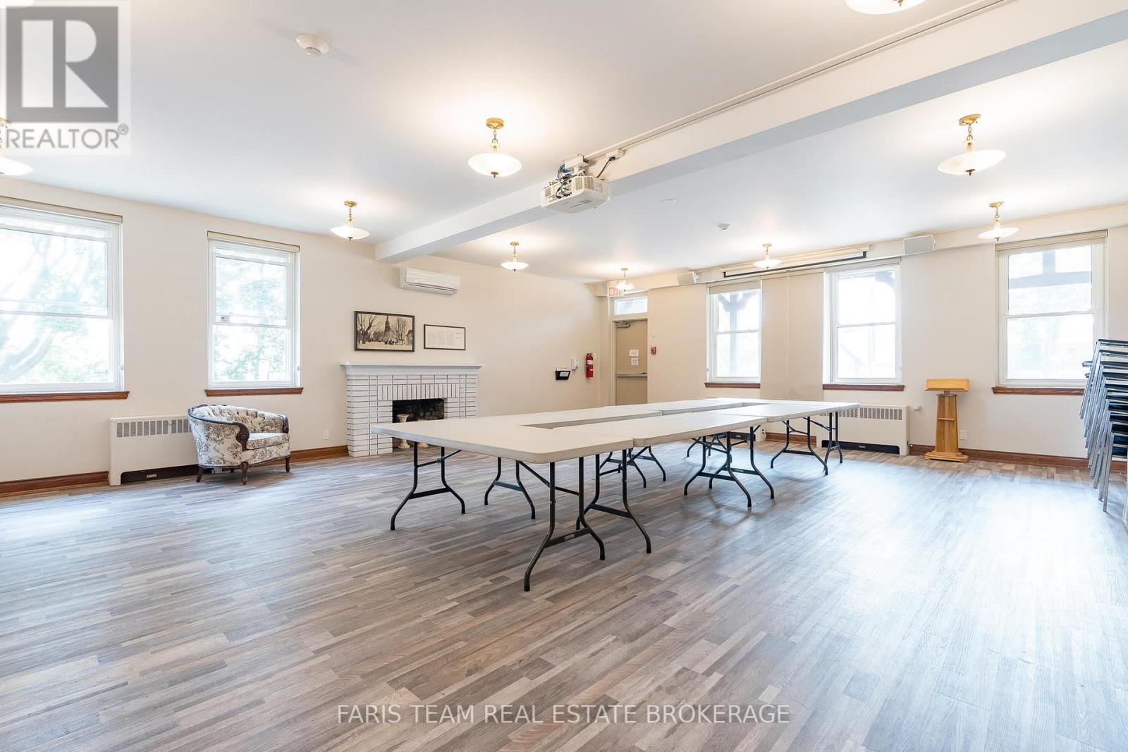 58 Peter Street N, Orillia, Ontario  L3V 4Y7 - Photo 29 - S12359904