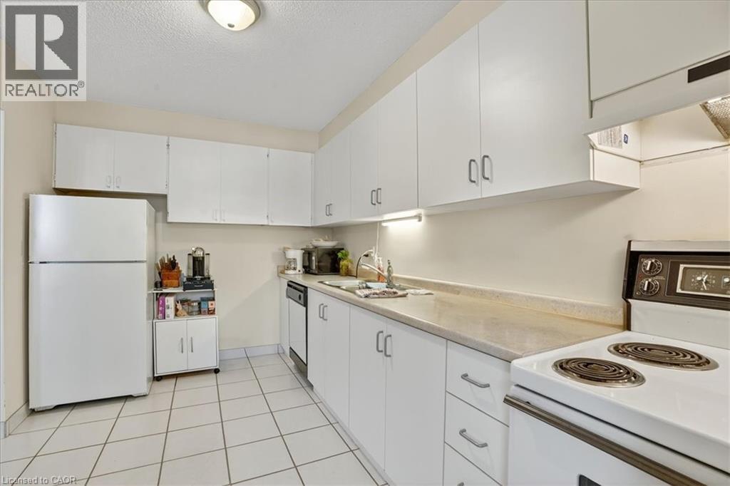 65 Westmount Road N Unit# 108, Waterloo, Ontario  N2L 5G6 - Photo 10 - 40775898