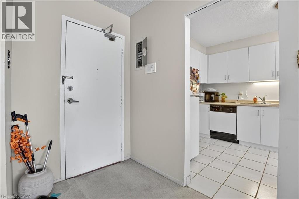 65 Westmount Road N Unit# 108, Waterloo, Ontario  N2L 5G6 - Photo 7 - 40775898