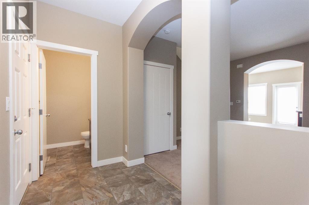 35 Sullivan Close, Red Deer, Alberta  T4R 0P8 - Photo 3 - A2261789