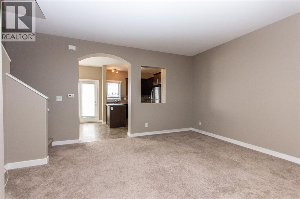 35 Sullivan Close, Red Deer, Alberta  T4R 0P8 - Photo 4 - A2261789