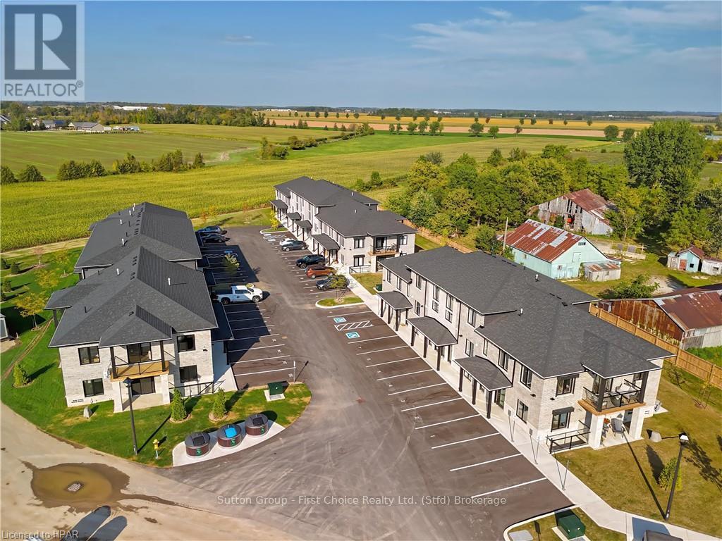 Unit 30 - 3202 Vivian Line, Stratford, Ontario  N5A 0K6 - Photo 6 - X10780555