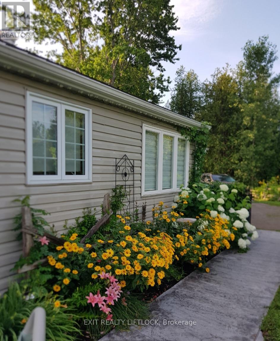 544 County Road 8, Douro-Dummer, Ontario  K0L 2H0 - Photo 39 - X12476524