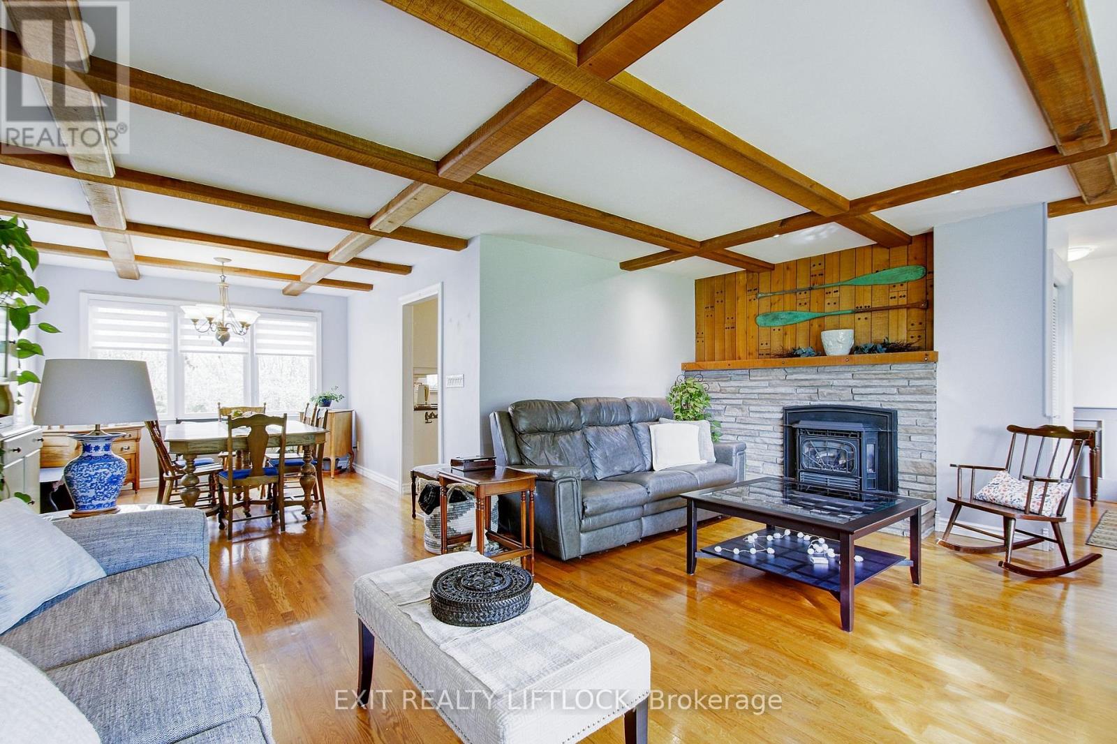 544 County Road 8, Douro-Dummer, Ontario  K0L 2H0 - Photo 6 - X12476524