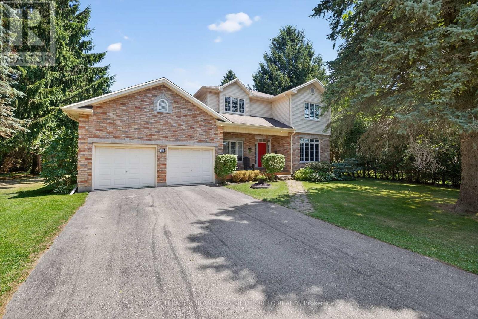 223 Delaware Street N, Middlesex Centre, Ontario  N0L 1R0 - Photo 2 - X12269682