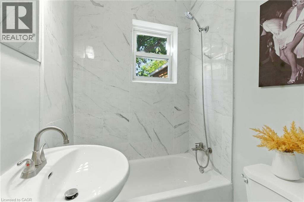 40 Aikman Avenue, Hamilton, Ontario  L8M 1P7 - Photo 18 - 40747542