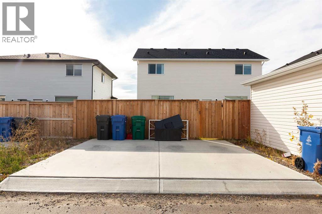 4521 Fairmont Gate S, Lethbridge, Alberta  T1K 8J3 - Photo 29 - A2268149
