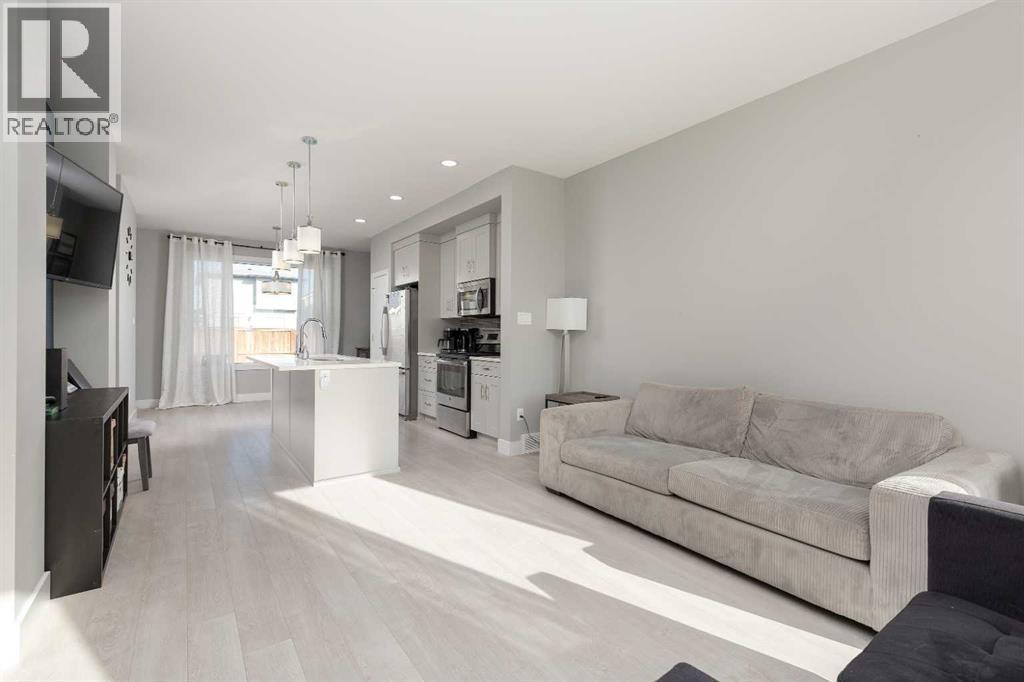 4521 Fairmont Gate S, Lethbridge, Alberta  T1K 8J3 - Photo 3 - A2268149