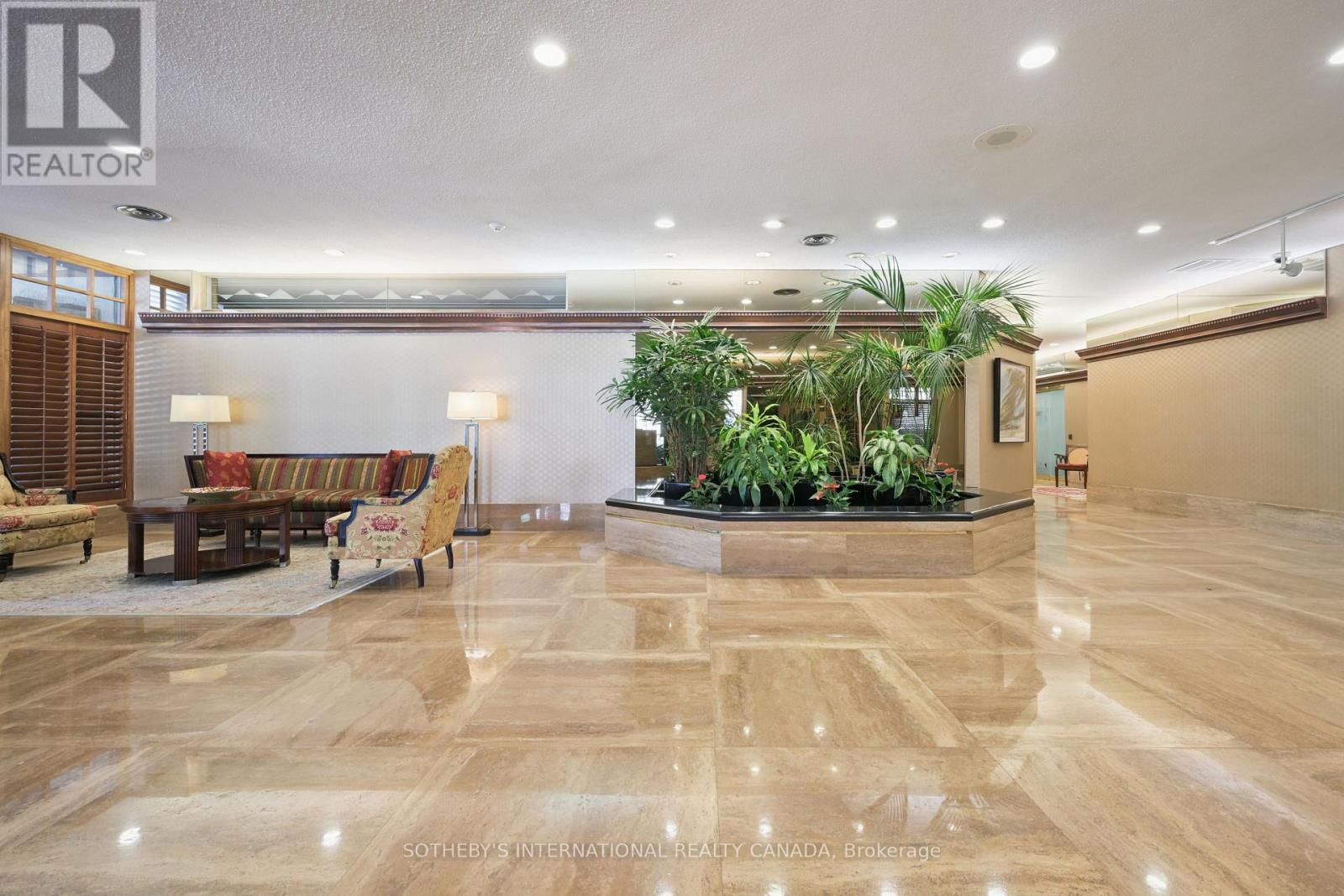 1104 - 130 Carlton Street, Toronto, Ontario  M5A 4K3 - Photo 3 - C12454512