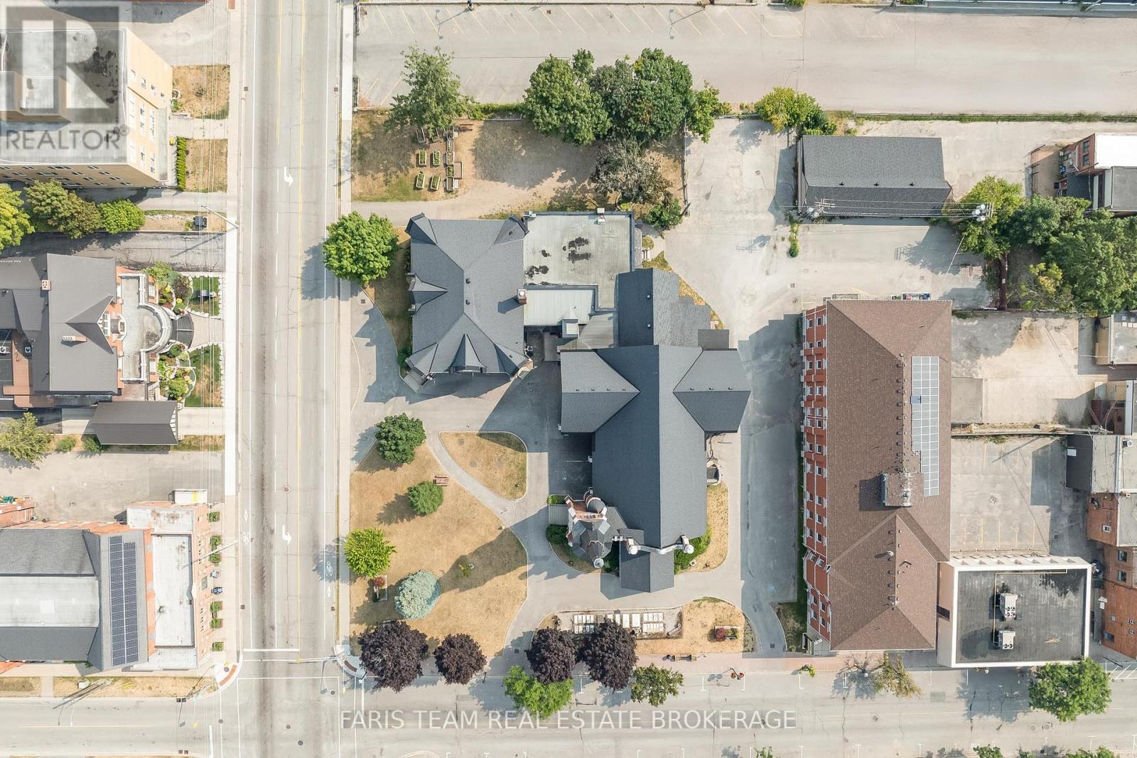 58 Peter Street N, Orillia, Ontario  L3V 4Y7 - Photo 38 - S12359904