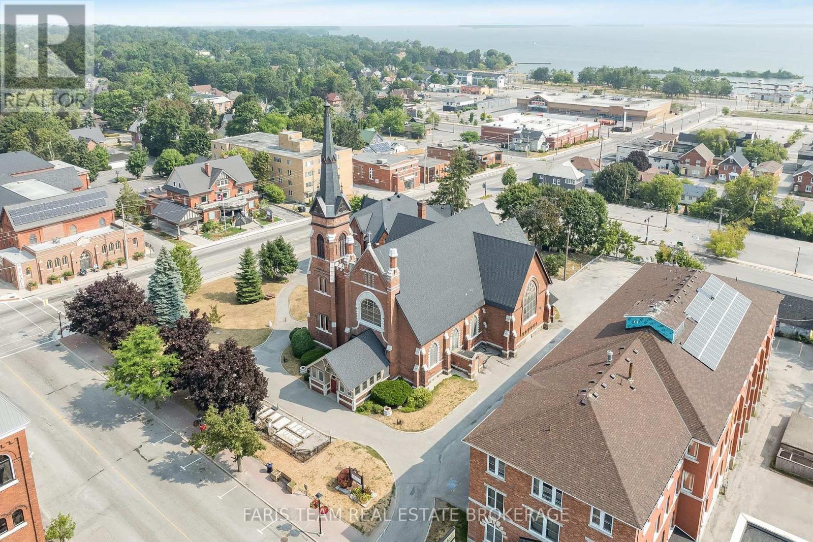 58 Peter Street N, Orillia, Ontario  L3V 4Y7 - Photo 39 - S12359904