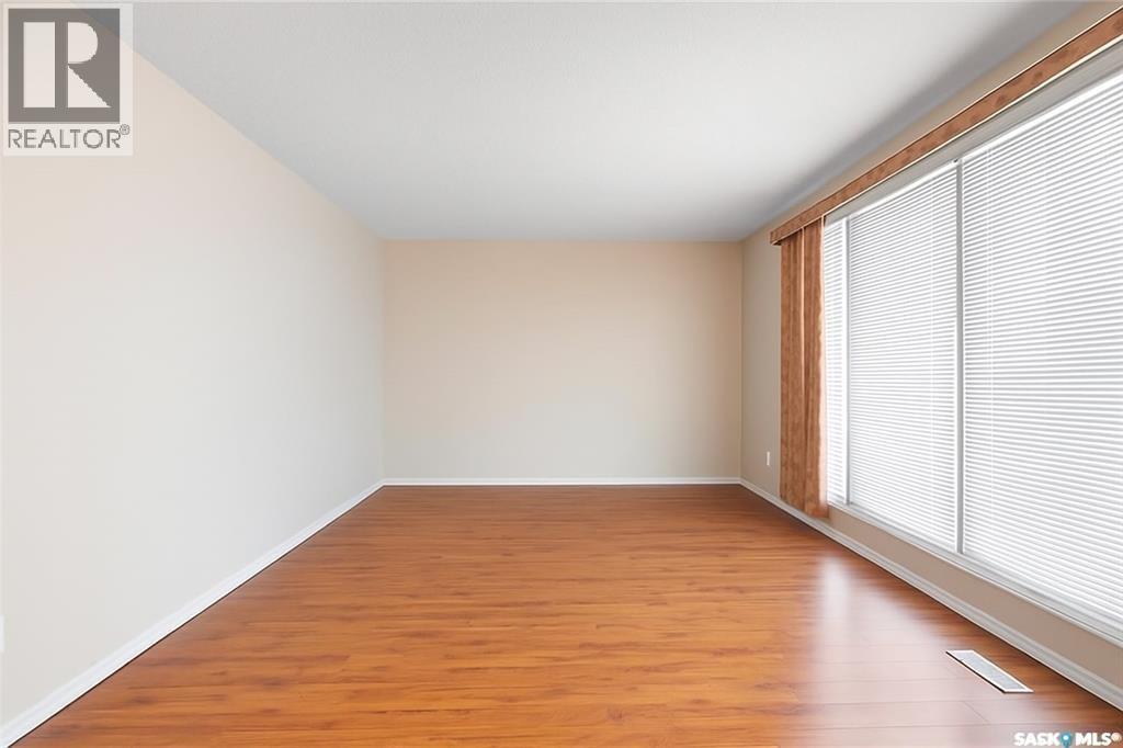 1755 9th Avenue E, Regina, Saskatchewan  S4N 4L7 - Photo 3 - SK021958