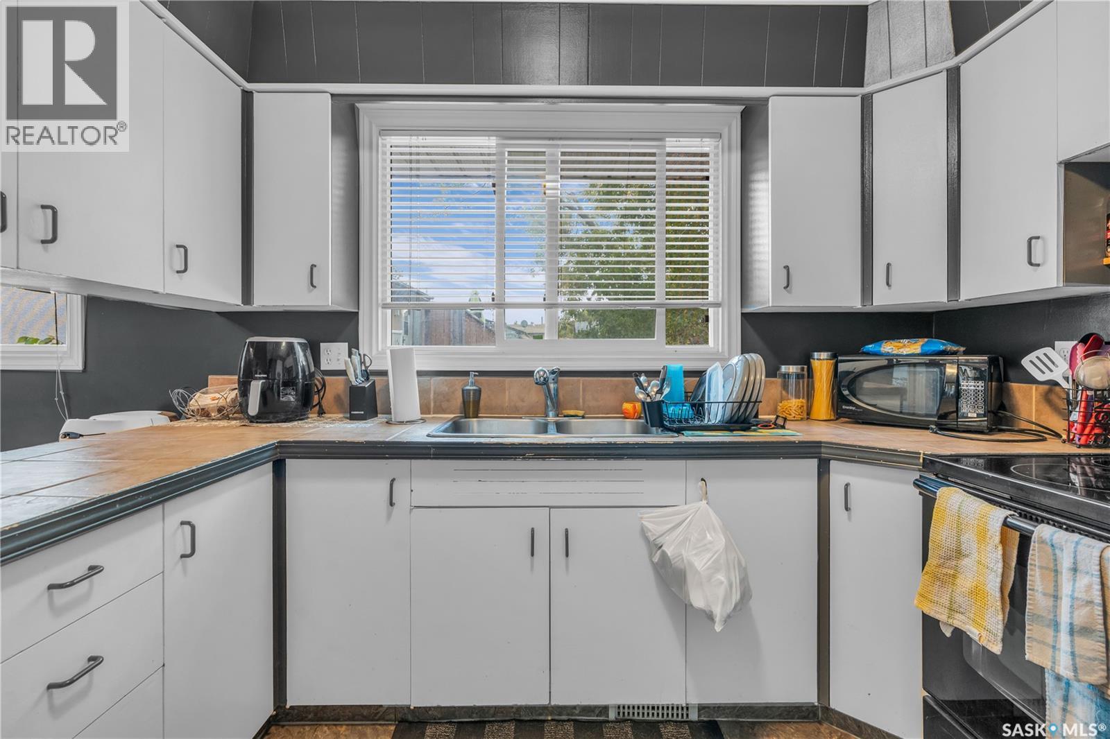 1755 9th Avenue E, Regina, Saskatchewan  S4N 4L7 - Photo 6 - SK021958