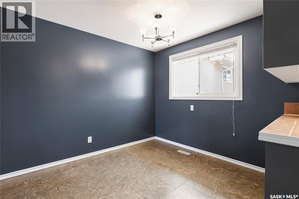 1755 9th Avenue E, Regina, Saskatchewan  S4N 4L7 - Photo 8 - SK021958