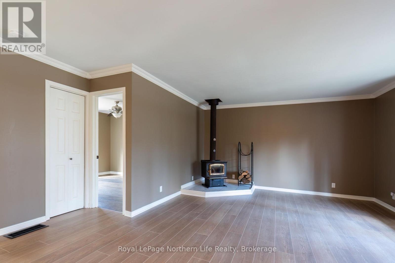 566 Deer Lake Road, Parry Sound Remote Area, Ontario  P0A 1X0 - Photo 10 - X12501898