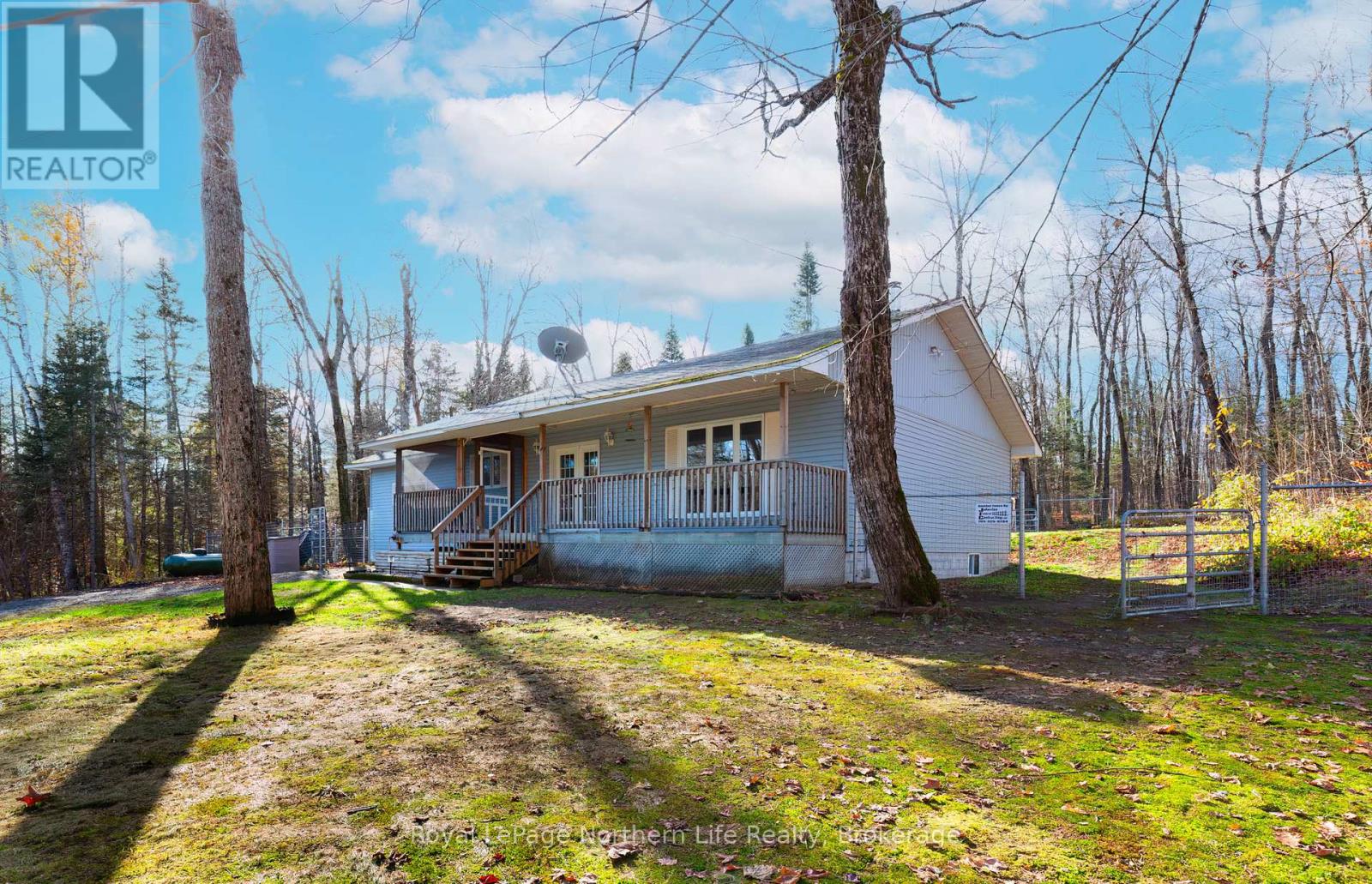 566 Deer Lake Road, Parry Sound Remote Area, Ontario  P0A 1X0 - Photo 4 - X12501898