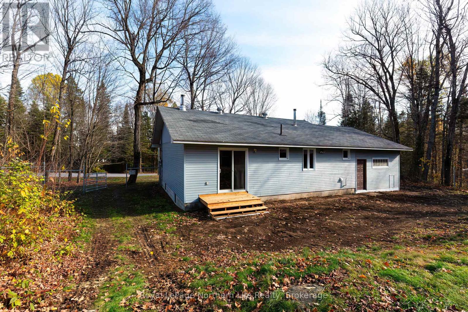 566 Deer Lake Road, Parry Sound Remote Area, Ontario  P0A 1X0 - Photo 43 - X12501898