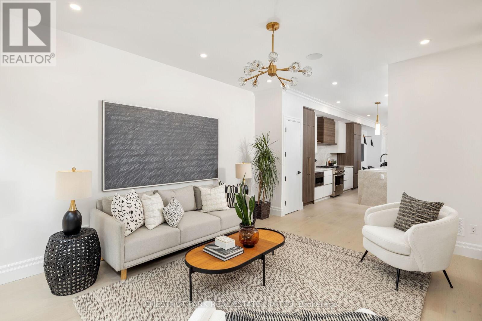 112 Givins Street, Toronto, Ontario  M6J 2X9 - Photo 16 - C12501702