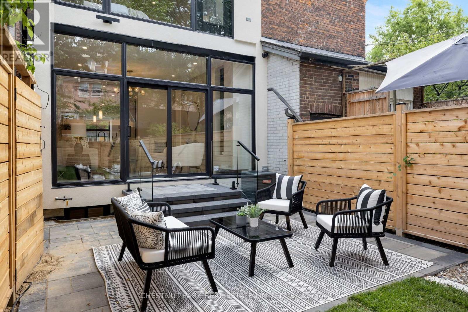 112 Givins Street, Toronto, Ontario  M6J 2X9 - Photo 45 - C12501702