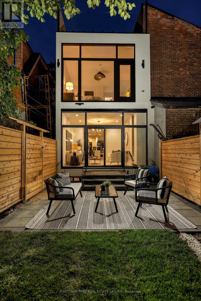 112 Givins Street, Toronto, Ontario  M6J 2X9 - Photo 47 - C12501702