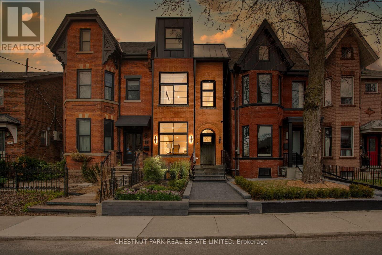 112 Givins Street, Toronto, Ontario  M6J 2X9 - Photo 50 - C12501702