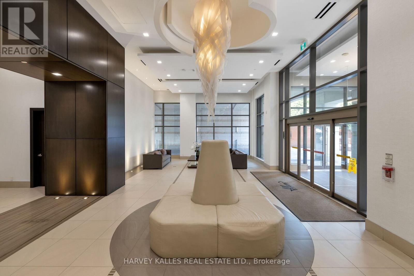 1007 - 23 Glebe Road W, Toronto, Ontario  M5P 0A1 - Photo 5 - C12501740