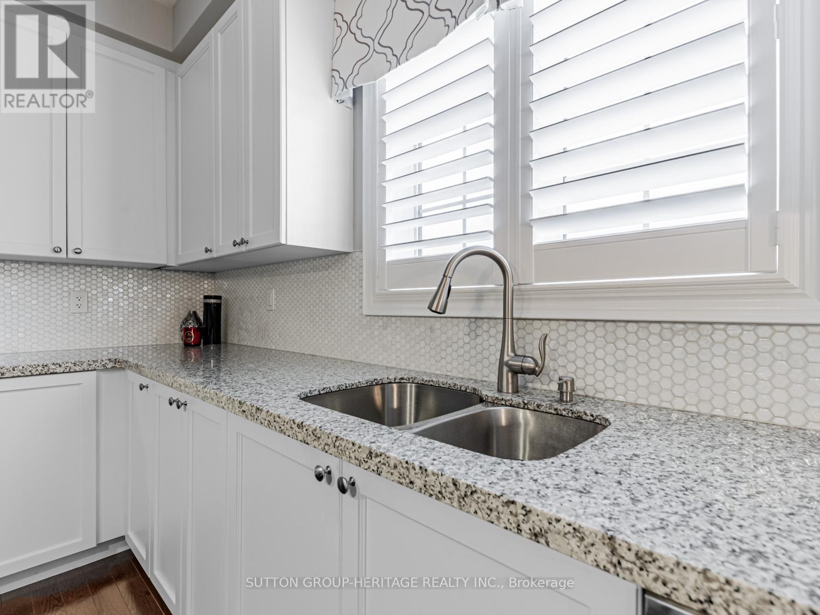 12 Aller Park Way, Whitby, Ontario  L1M 0L5 - Photo 15 - E12501682