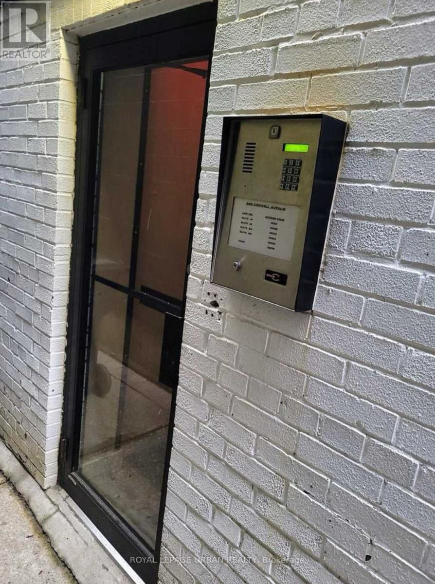 1b - 985 Coxwell Avenue, Toronto (East York), Ontario  M4C 3G4 - Photo 4 - E12501690