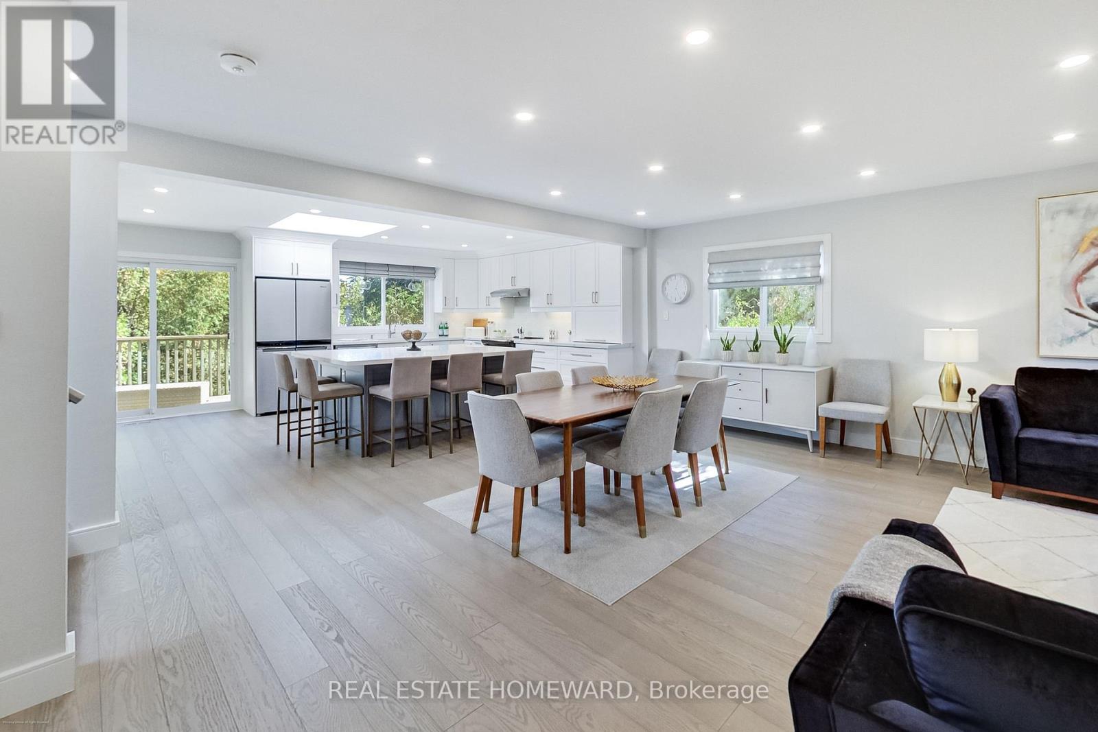 27 Sari Crescent, Toronto, Ontario  M1E 4W3 - Photo 2 - E12501722