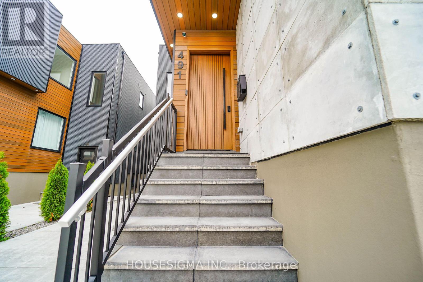 491 Drew Street, Oshawa, Ontario  L1H 5B8 - Photo 4 - E12501732